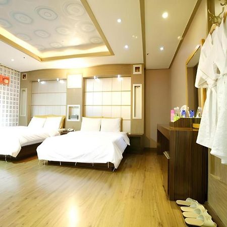 Hotel Head-One Uijeongbu Εξωτερικό φωτογραφία