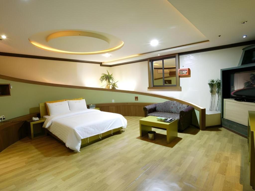Hotel Head-One Uijeongbu Εξωτερικό φωτογραφία