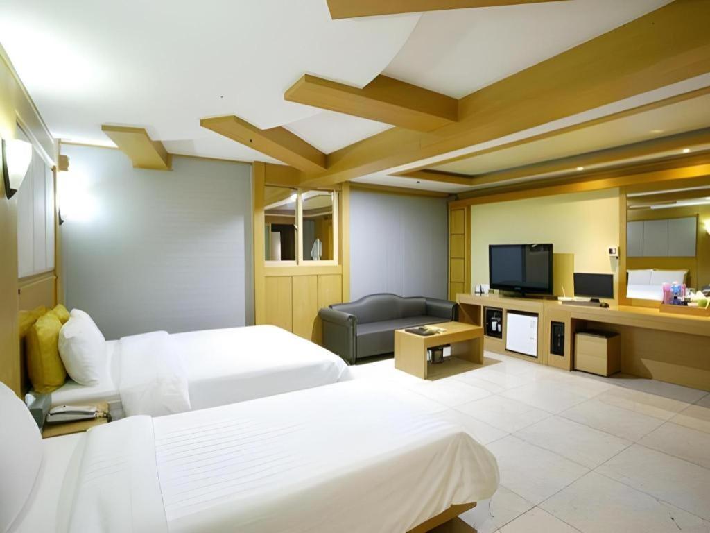 Hotel Head-One Uijeongbu Εξωτερικό φωτογραφία