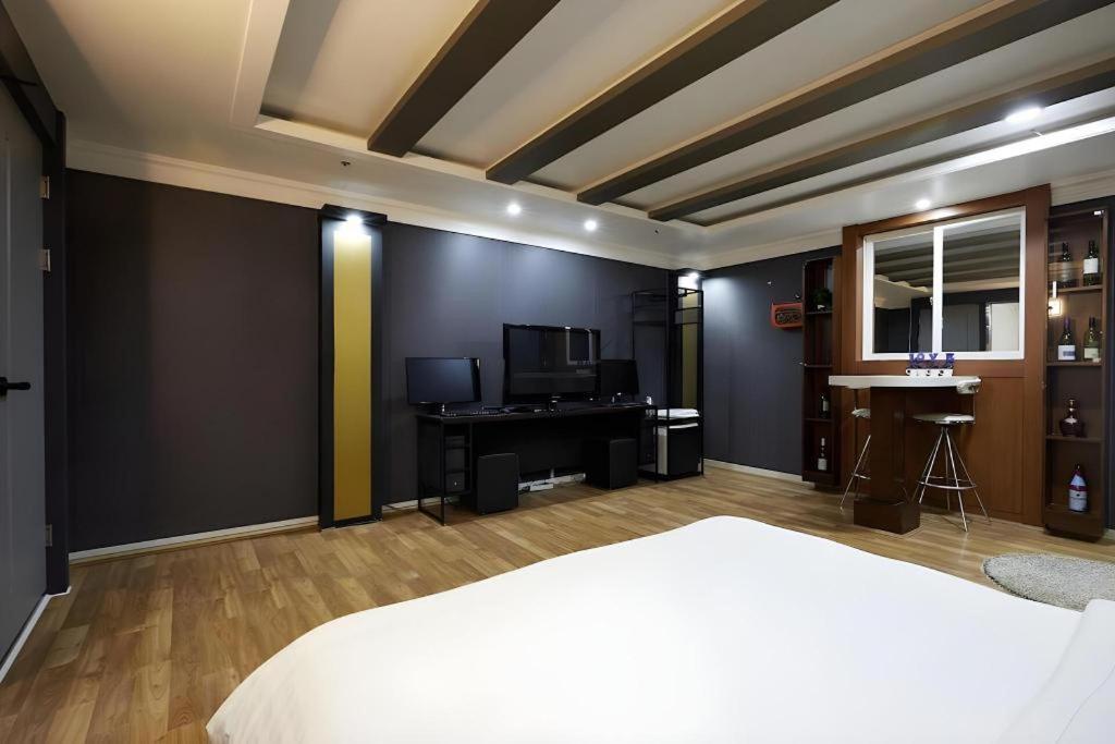 Hotel Head-One Uijeongbu Εξωτερικό φωτογραφία