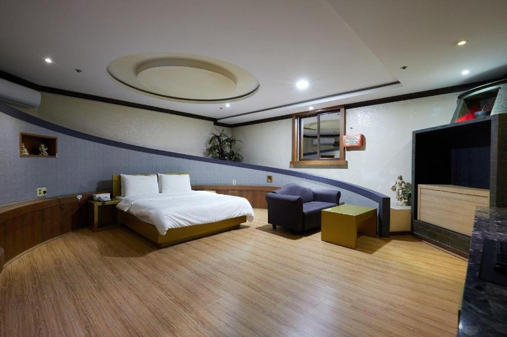 Hotel Head-One Uijeongbu Εξωτερικό φωτογραφία