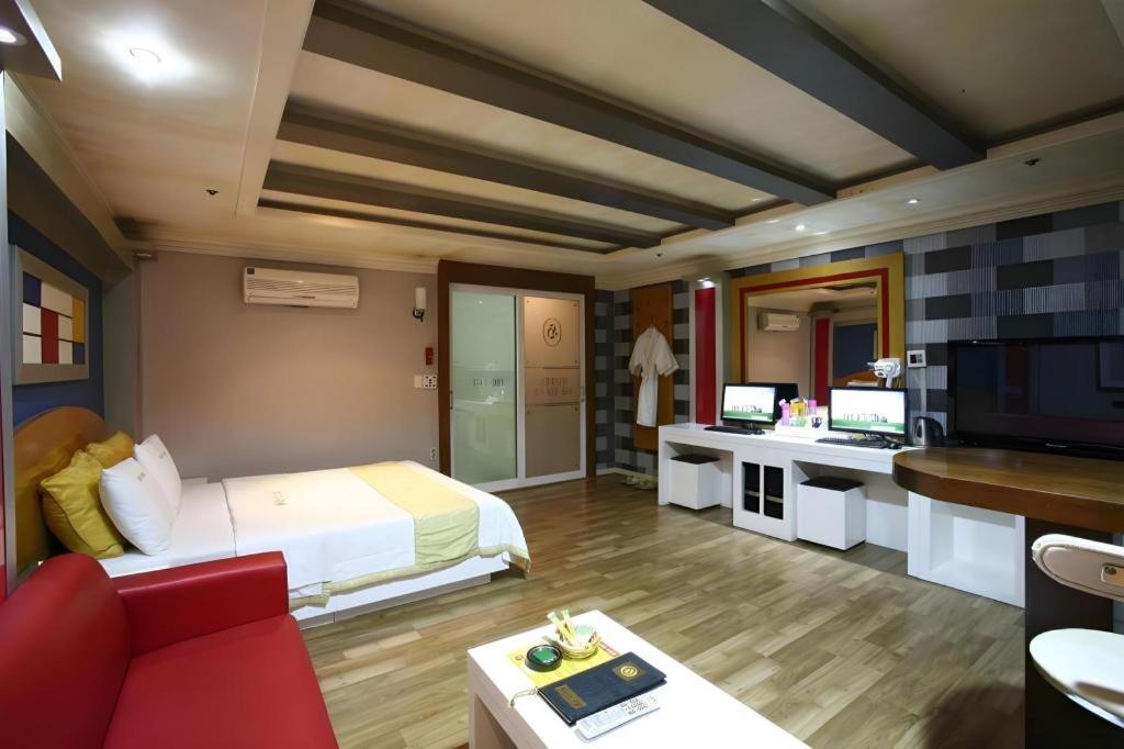 Hotel Head-One Uijeongbu Εξωτερικό φωτογραφία